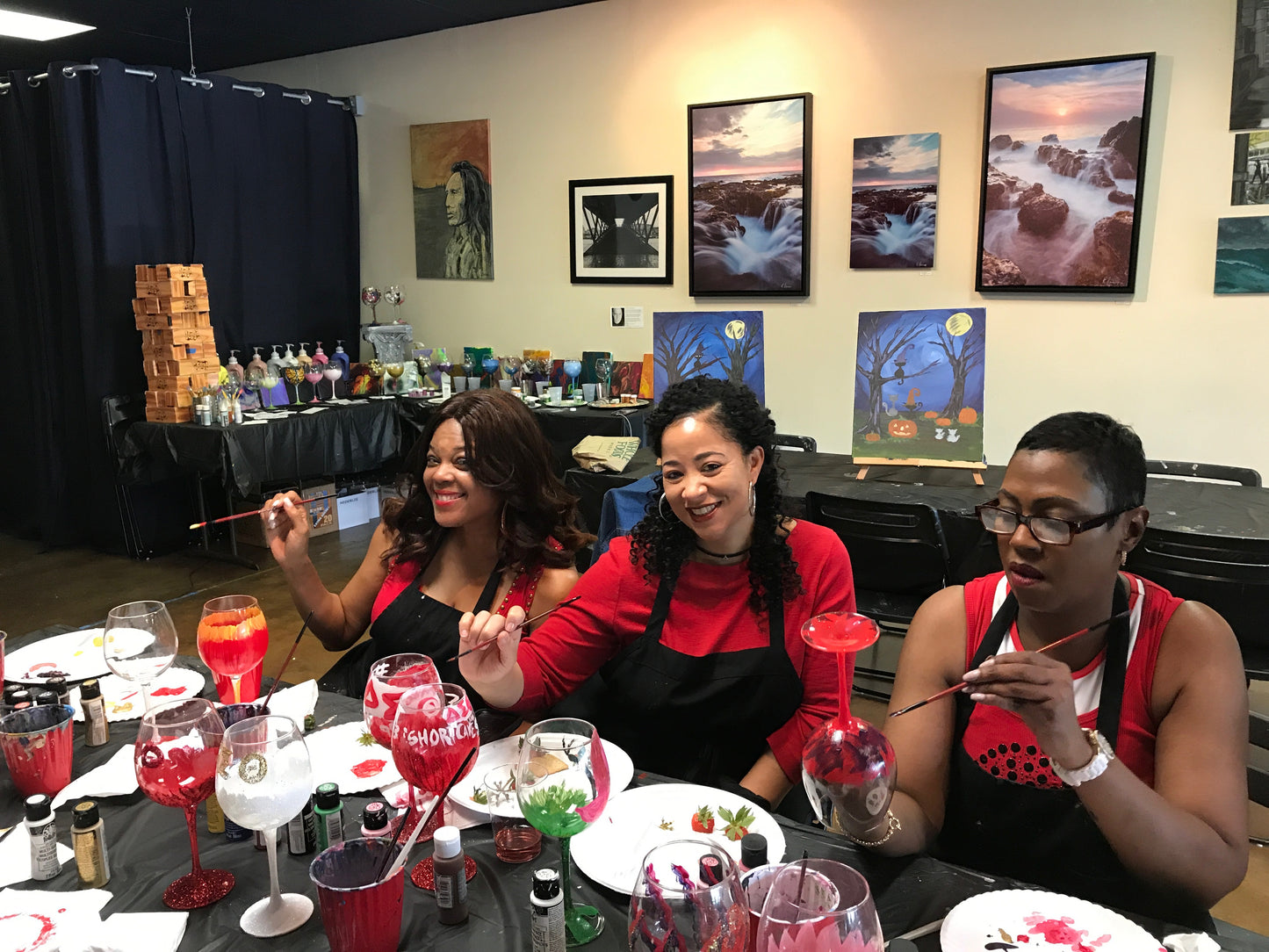 Thu, Jul 18, 5-8pm "Drinks & Designs" Houston Wine & Painting Party