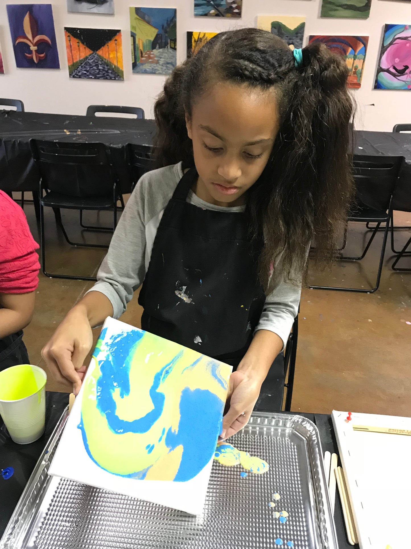 Wed, Mar 24, 4-6p Kids Paint: Acrylic Pour Houston Public Painting Class