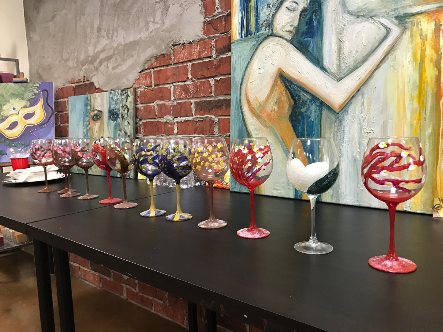 Sat, May 4, 6-9pm "Painting on Wine Glasses" Public Houston Wine & Paint Class